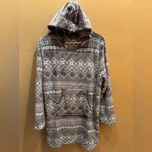 Berkley Jensen Snuggle Pullover Hoodie with Kangaroo Pocket Size Small